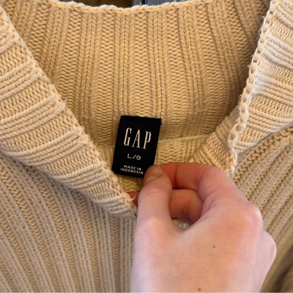 Vintage Gap knit cream sweater sz L - Picture 2 of 5